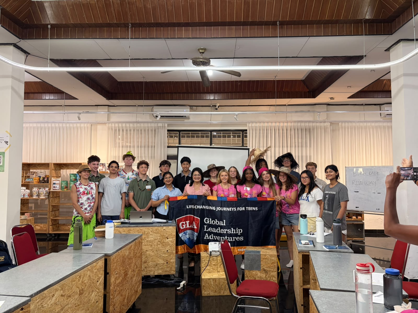 [International] Primakara University and Makadaya Impact Centre Explore Strategic Partnership for Global Learning Opportunities